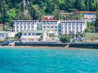 BARBARA Piran Beach Hotel & Spa