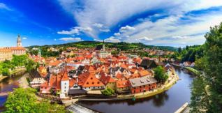 Češka z gradovi in zlato Prago s skokom v Brno